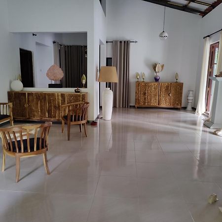 Villa Lyvie hotel&wellness Tangalle Esterno foto