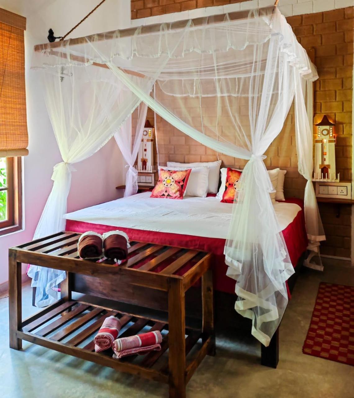 Villa Lyvie hotel&wellness Tangalle Esterno foto
